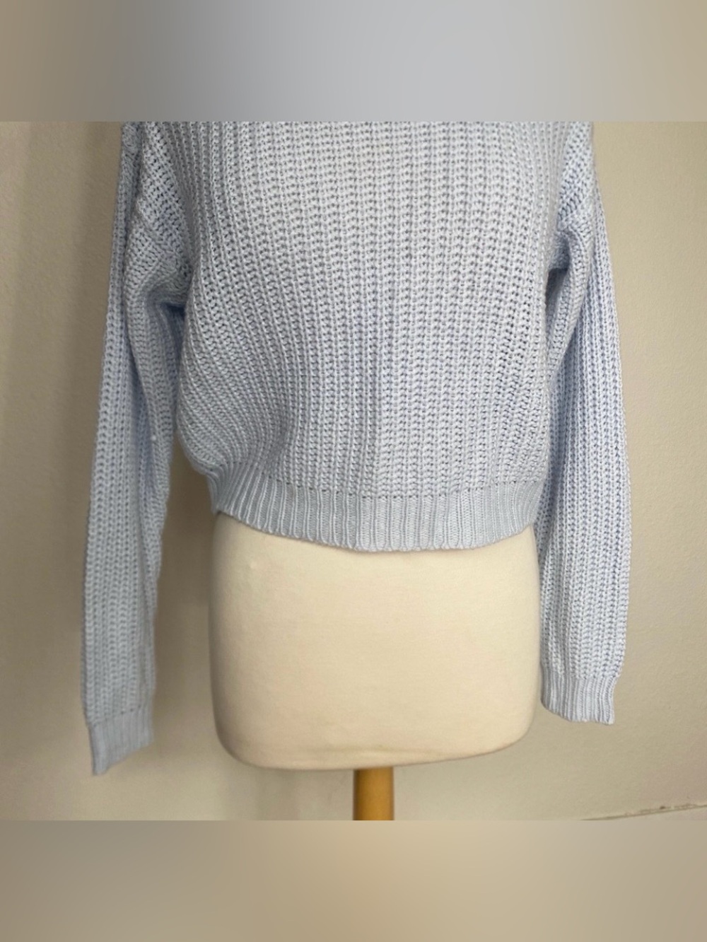 Love Change Italy Women's Baby Blue Chunky Knit Crop Sweater Size Large Casual - Picture 6 of 16